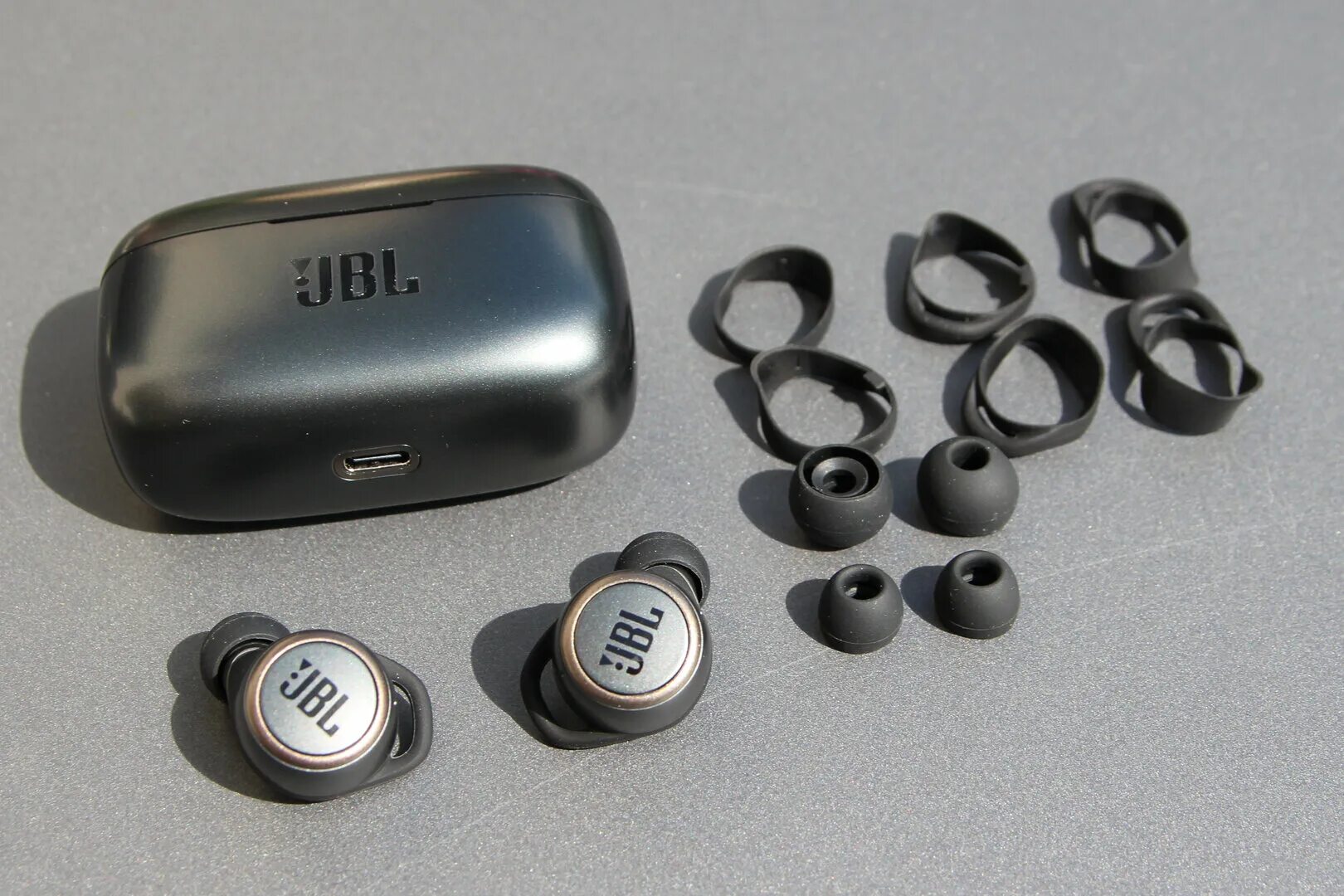 Jbl tune wave. Jbl 300 tws. jbl live 300 tws. наушники jbl 300tws. tws jbl wave 300tws.