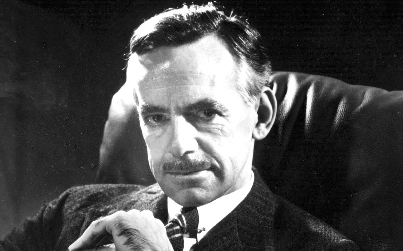 Юджин о’Нил. Юджи́н Гла́дстон о’Ни́л. Eugene Gladstone o'Neill. Юджин о’Нил (Eugene o’Neill, 1888–1953).