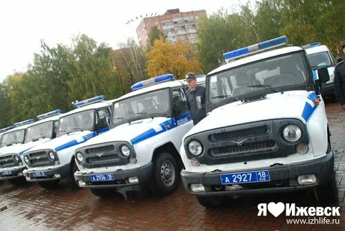 Ижевск пересадка. Ижевск полиция машины. полиция ижевск. отделение полиции в ижевске на татарике. полиция ижевска машина тексты.