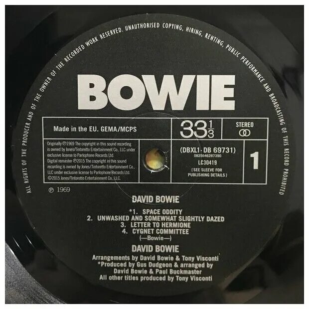 David bowie's space oddity. David Bowie Space Oddity 1969. Bowie David "Space Oddity". Space Oddity альбом винил. Space Oddity обложка альбома.