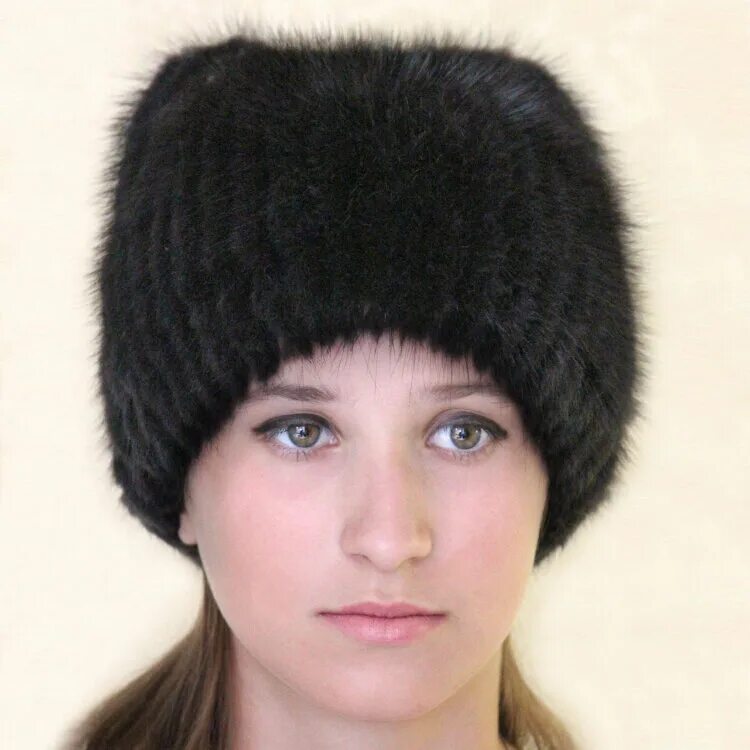 Шапка под меховую шапку. Шапка юнона норка. шапка sofi tex с норкой. шапка к норковой шубе. шапки к норковым шубам.