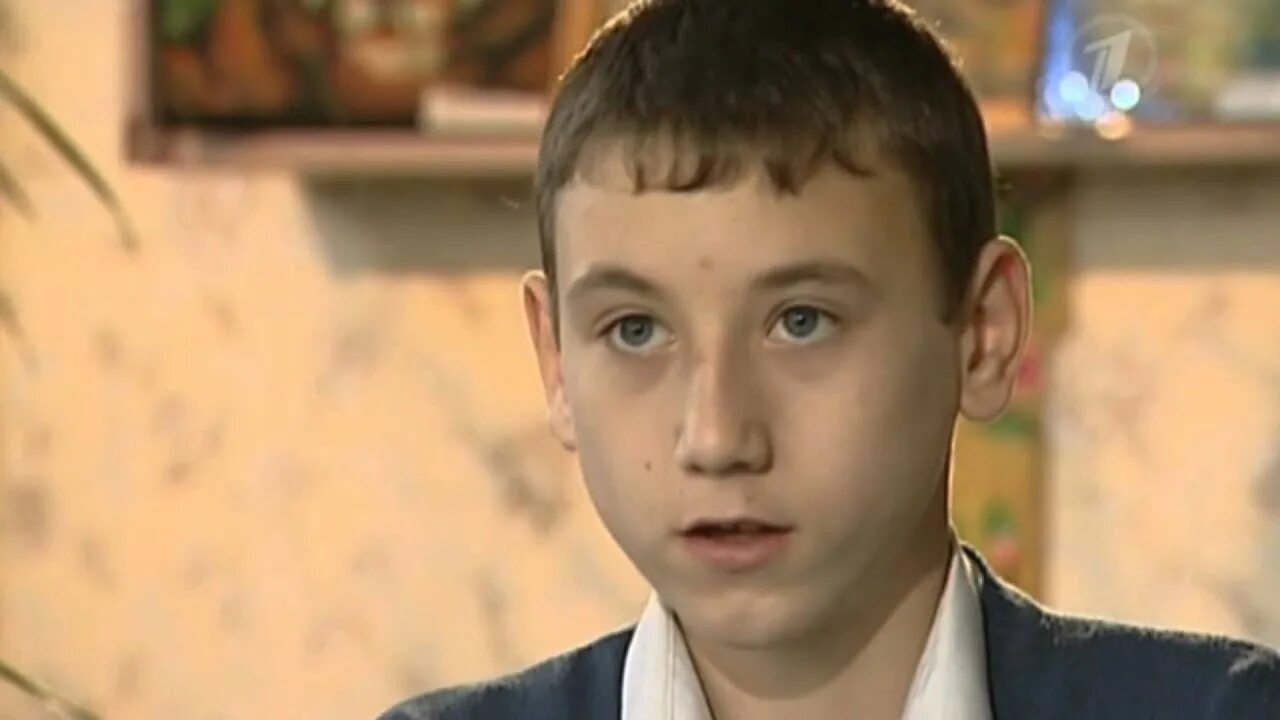 Пока все дома. Пока все дома 19 мая. Пока все дома 19 мая. Пока все дома с тимуром кизяковым все выпуски. Пока все дома заставка.