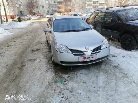 Ниссан Примера 2001 г. в Барнауле, Машина на полном ходу, есть жизненные косяки 