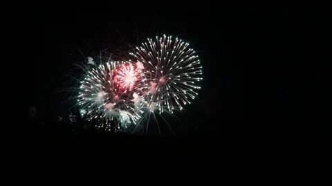 Во сколько салют