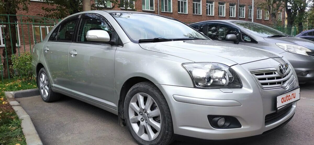 Toyota Avensis серый. Тойота Авенсис серая. Тойота Авенсис 2 седан серая. Авенсис 232.