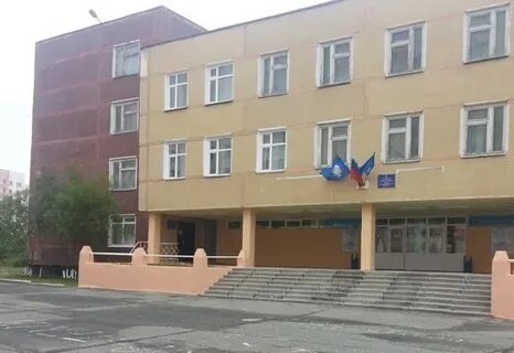 Сколько школ в уренгое