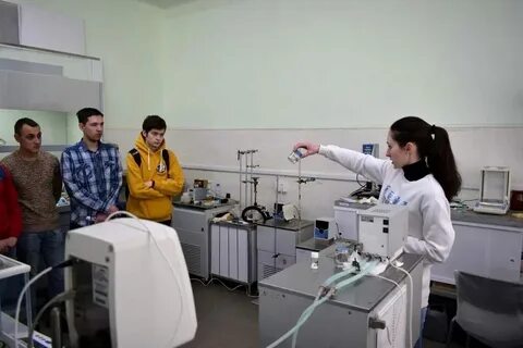 Колледжи химия москва