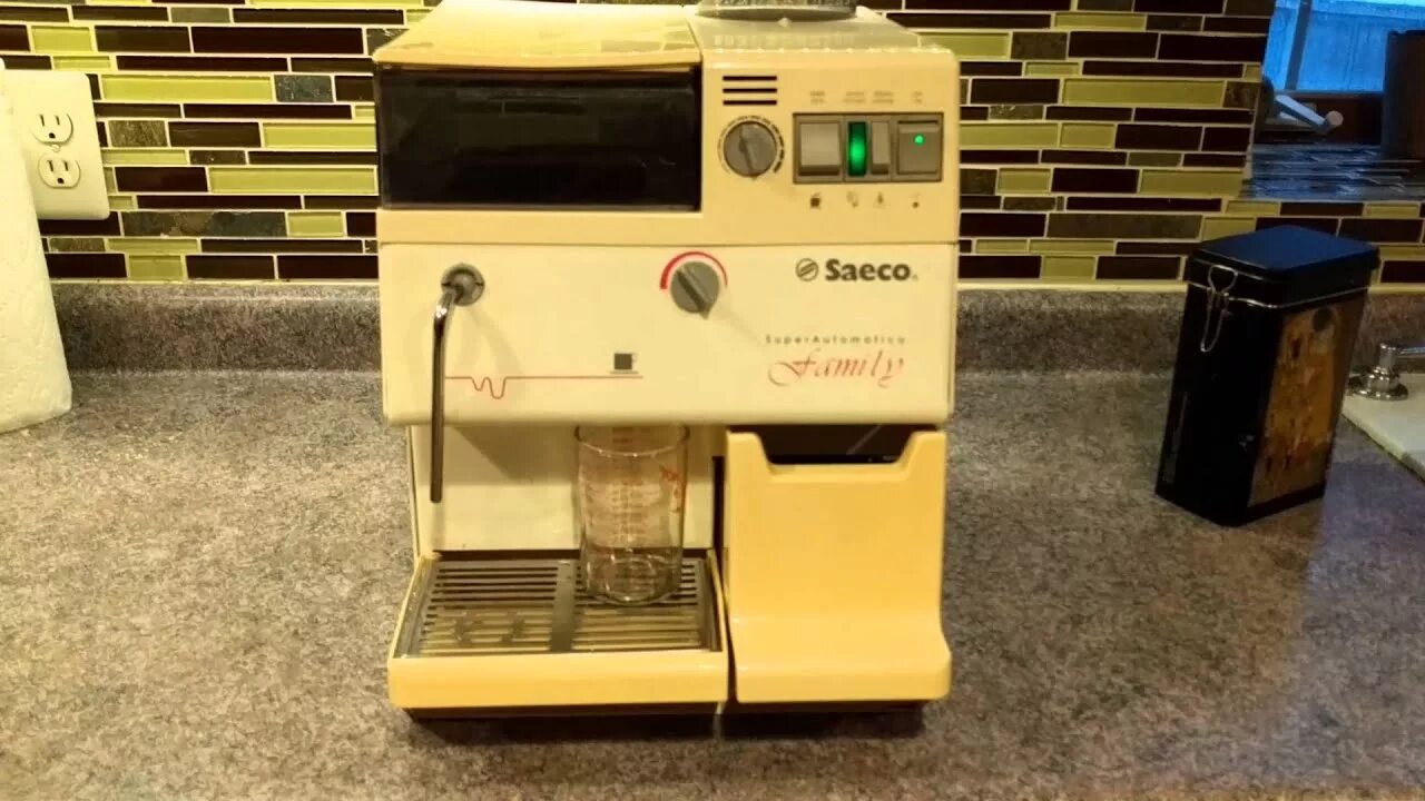 Сервисный центр саеко. Saeco Vienna Superautomatica. Кофемашина Saeco Family. Кофемашина т 500 Старая Саеко. Saeco g300.