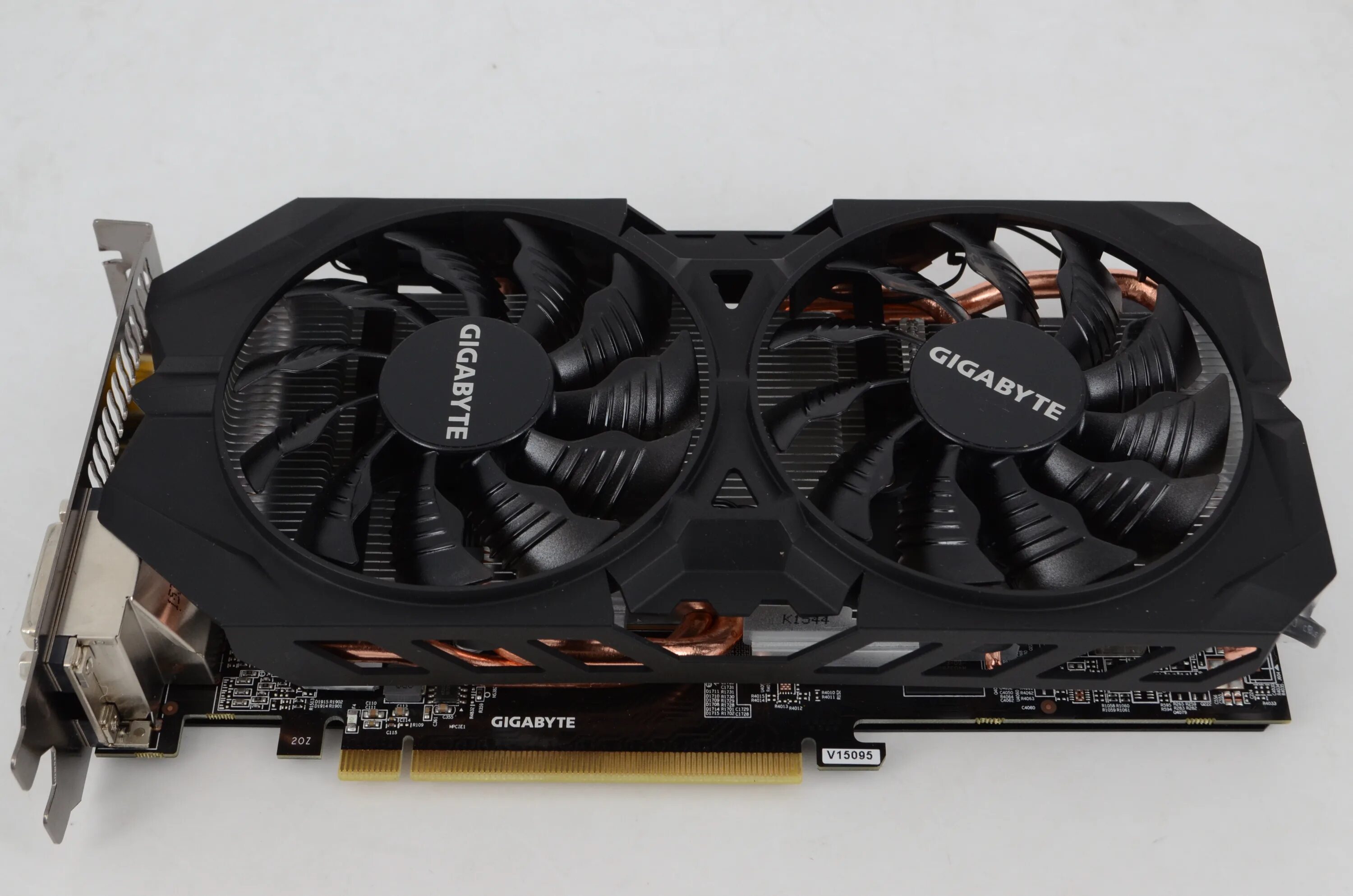 AMD r9 380 4gb. R9-380 4gb ddr5. Radeon r9 380x 4gb. R9 380 4gb Gigabyte. Amd r9 380 series