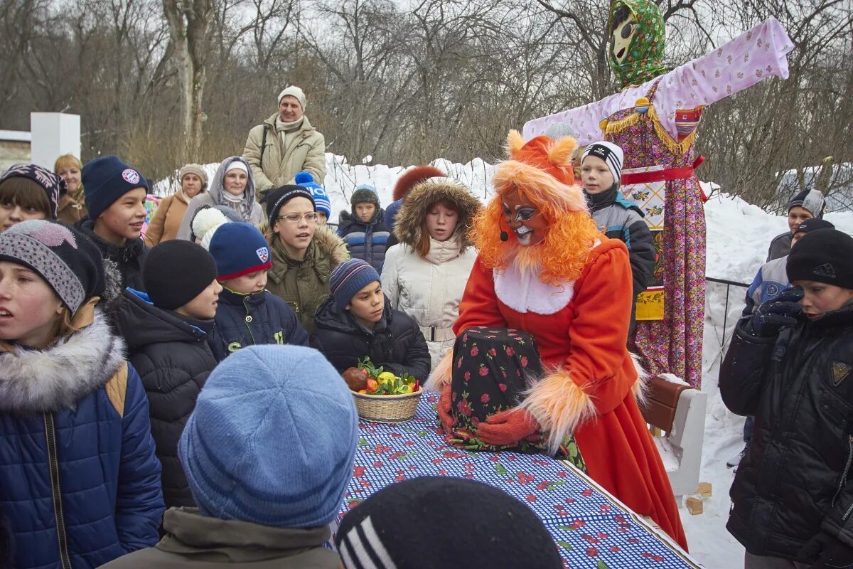 Праздник Масленица в школе. Проведение Масленицы на улице. Масленица в школе мероприятия. Масленица празднование на улице. Масленичные мероприятия в школе