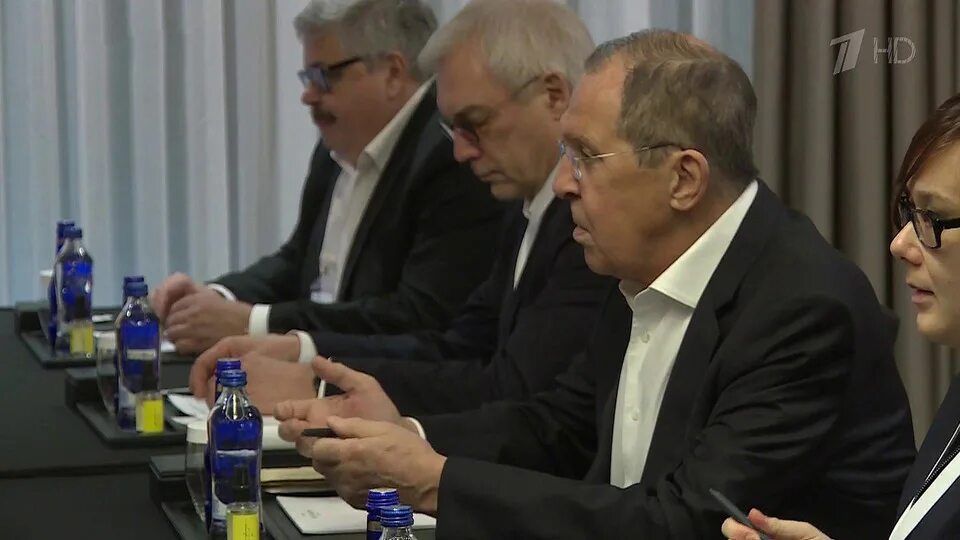 Делегация украины переговоры 2022. Переговоры росси и уркианы. Делегация украины на переговорах. Переговоры в стамбуле мединский. Переговоры.