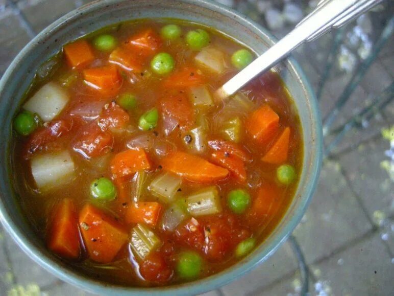 Как порезать суп. Нарезка картофеля на суп. Как порезать суп. Как порезать суп. Нарезанные овощи для супа.