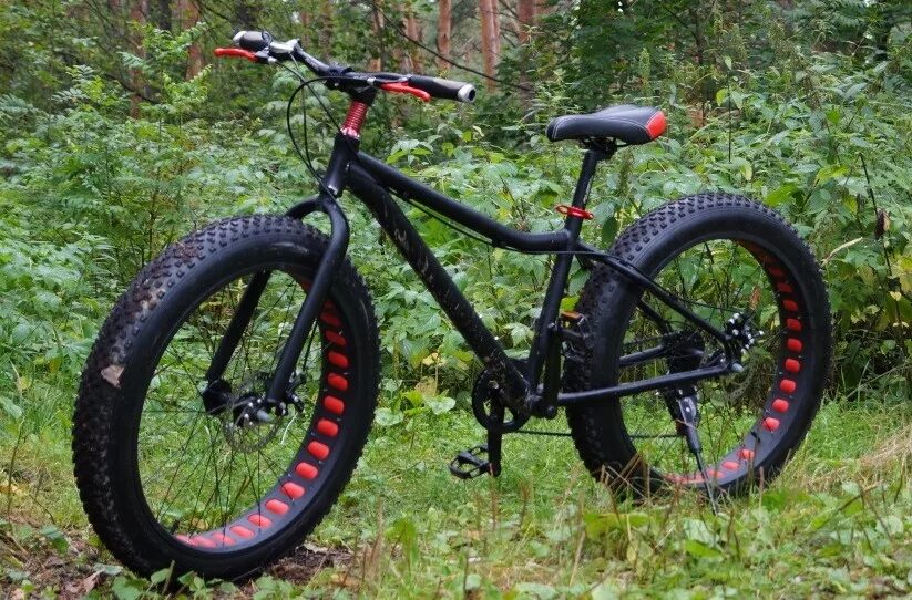 Как называется велосипед с толстыми колесами. Фэтбайк maxxpro 26. велосипед fatbike 26. форвард бизон фэтбайк 26.