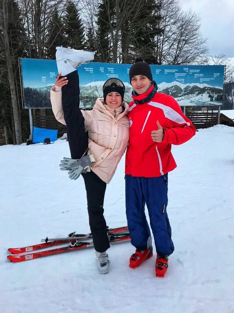 Роза хутор горные лыжи. Егорка горнолыжная школа роза хутор. Инструктор сочи. Инструктор роза хутор сноуборд. Ирина зайцева инструктор роза хутор.
