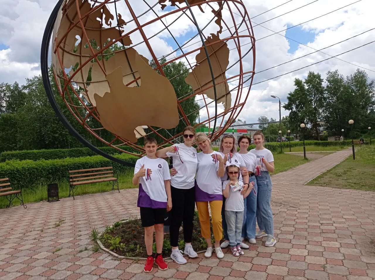 Подслушано западная в контакте. Подслушано город Западная Двина. Западная Двина город. День города Западная Двина. Планета счастья Западная Двина.