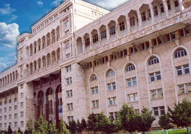 Азербайджан тибб университет. Н. Бакинский университет азербайджан. Азербайджанский медицинский университет. Бакинский мединститут.