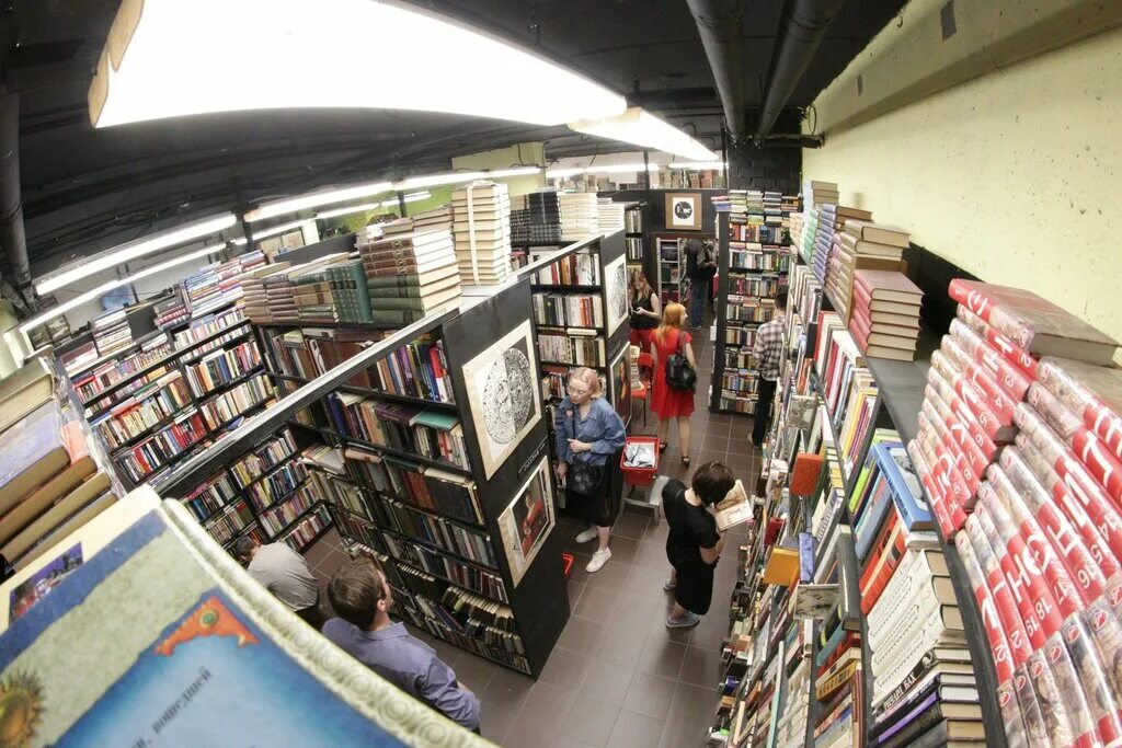 чемодан, секонд-хенд, 1-я ул. чумодан химки секонд. чумодан, москва, 1-я улица машиностроения. чемодан редмонд красный. чемодан redmond коричневый.