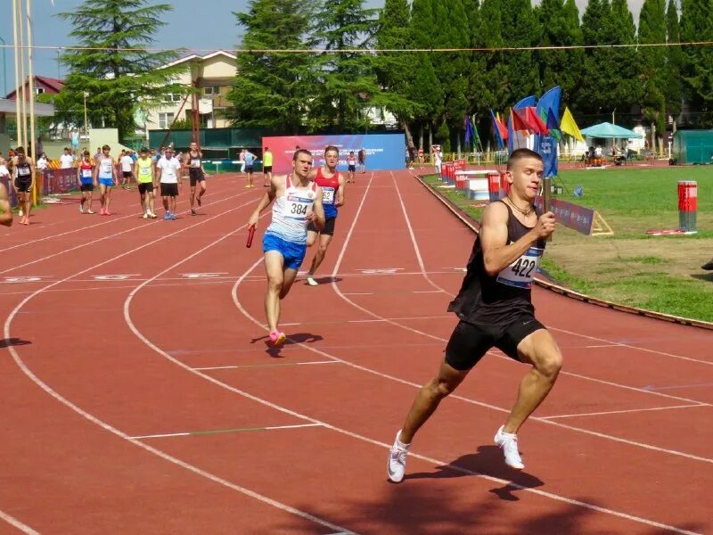 спортивный инвентарь для эстафет. 20 эстафет. тимбилдинг пионерский лагерь. эстафета с обручами для школьников. 20 эстафет.