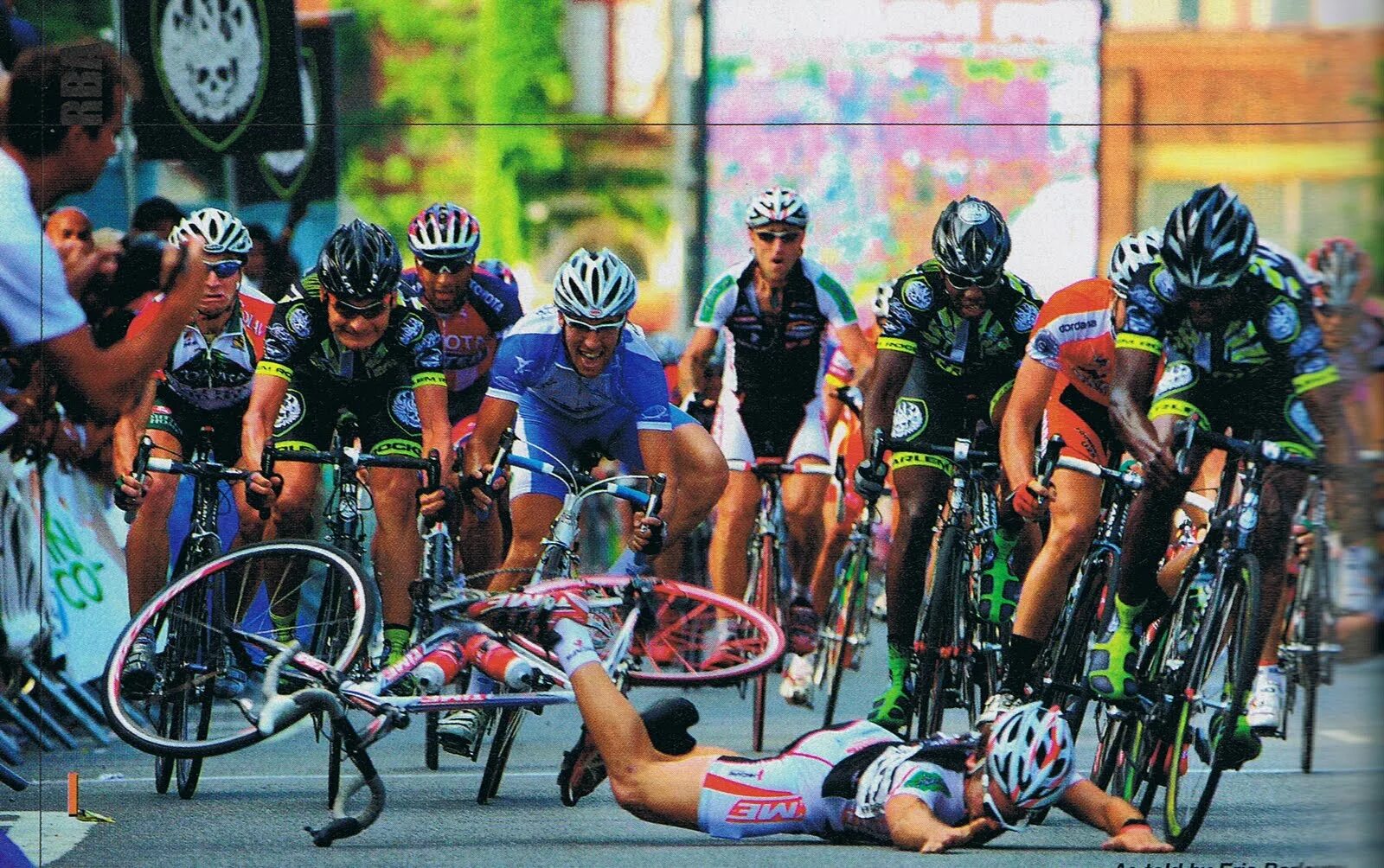 Strong team. Race tour. Race tour. Циклическими видами спорта занимаются. Bjarne devolder инстаграм.