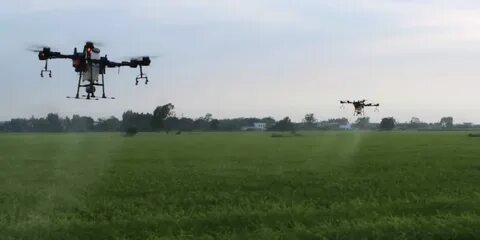 Русский беспилотник над полями слушать