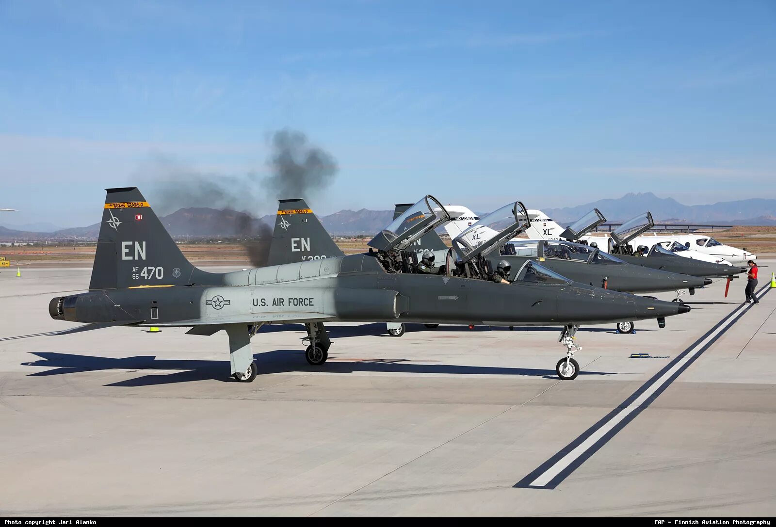 T-38c talon nasa. Northrop t-38c talon. T-38 самолет. T 38 c. Northrop t-38c talon самолет.