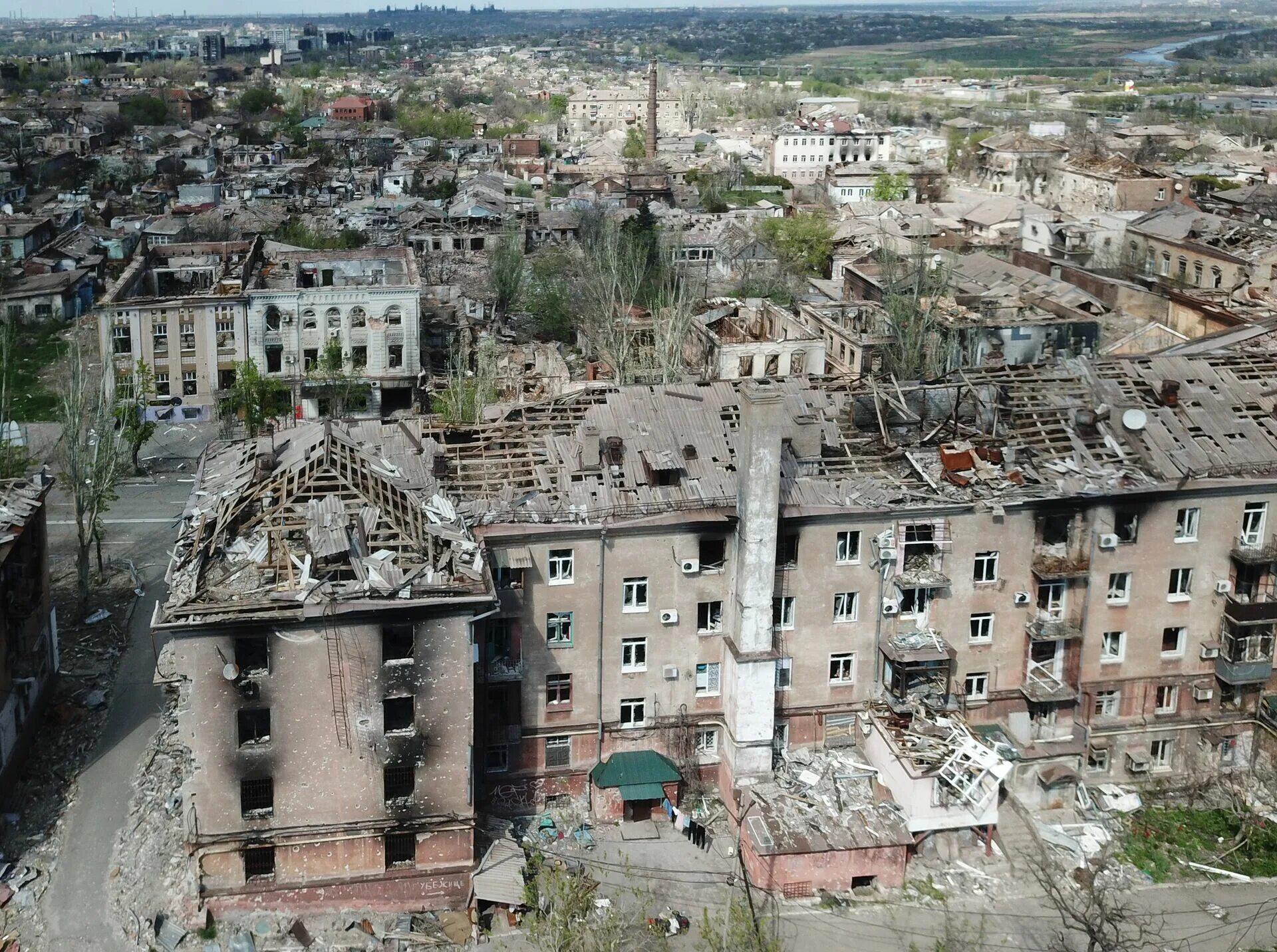 Мариуполь руины. Мариуполь центр война. мариуполь руины центр города. мариуполь в руинах.