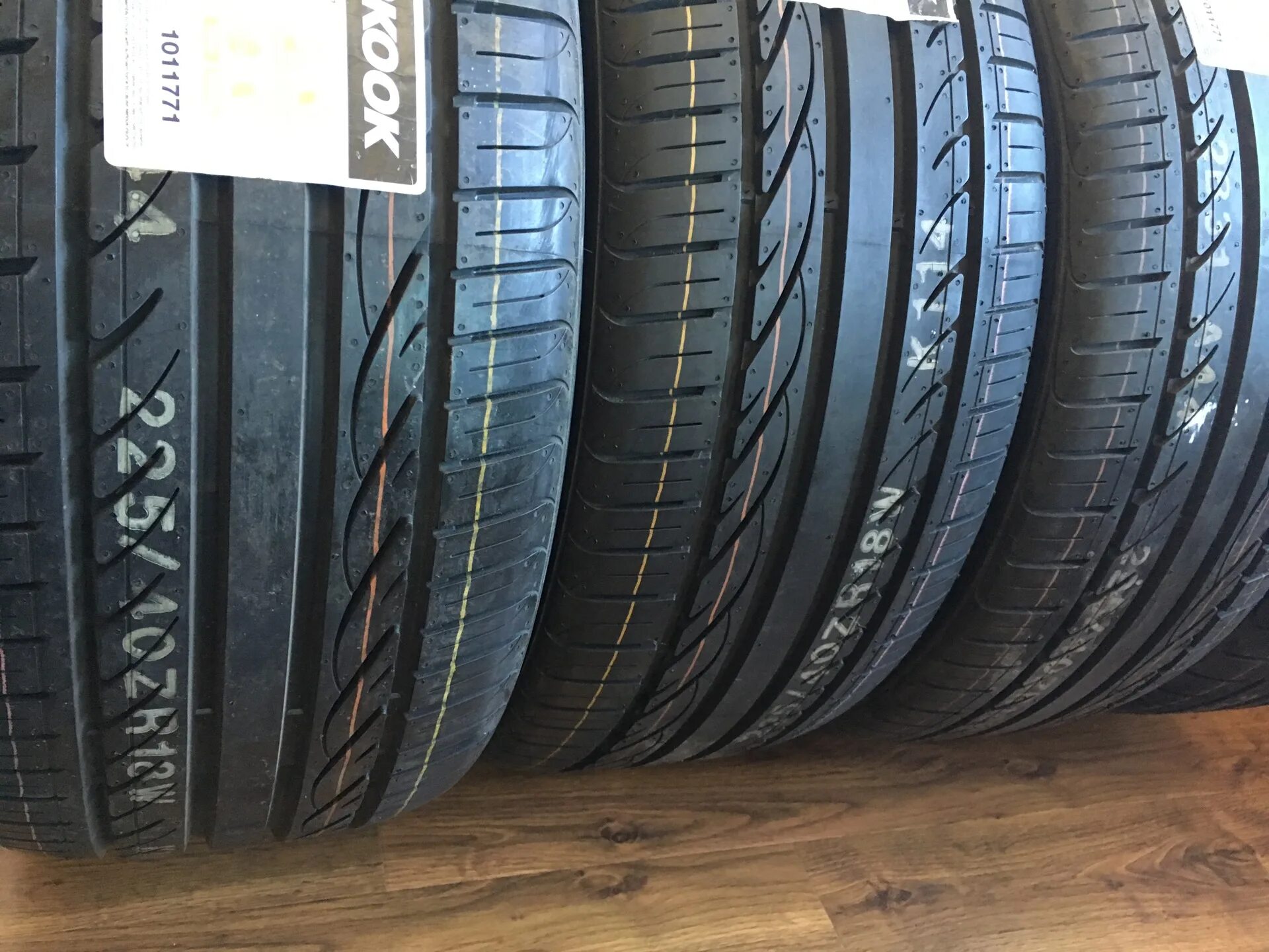 Hankook k114. Ventus me01. 215/60 R16 Hankook k114. Hankook Ventus me01 k114.