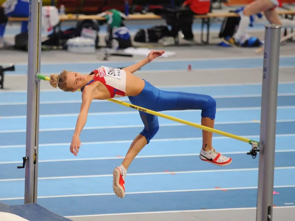 Легкая атлетика. Спорт легкая атлетика. Прыжки в высоту соревнования. Спортивные соревнования по легкой атлетике. Техническая атлетика