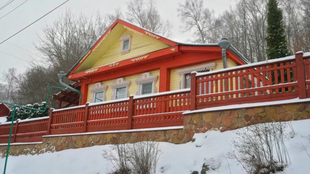 Дубовый плёс оренбург коттеджный поселок. Дубовый плёс оренбург. Дома дубовый плес. Жк дубовый плёс оренбург. Плес деревянные домики.