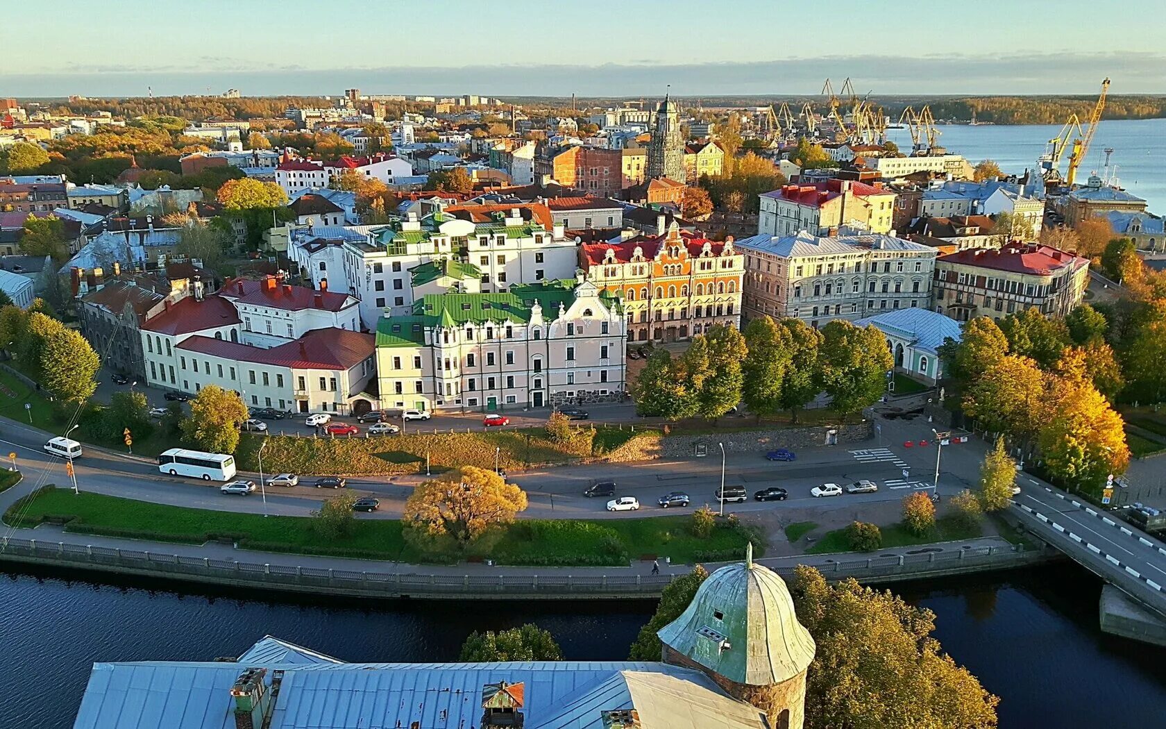 Город ход хорошем. Выборг Ленинградская область. Муниципальное образование город Выборг. Выборг центр города. Выборг экскурсии из Санкт-Петербурга.