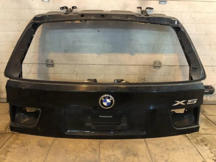 E46 coupe крышка. Багажник бмв е36 компакт. Бмв е36 крышка багажника. Бмв е39 обшивка крышки багажника. Крышка багажника митсубиси каризма.