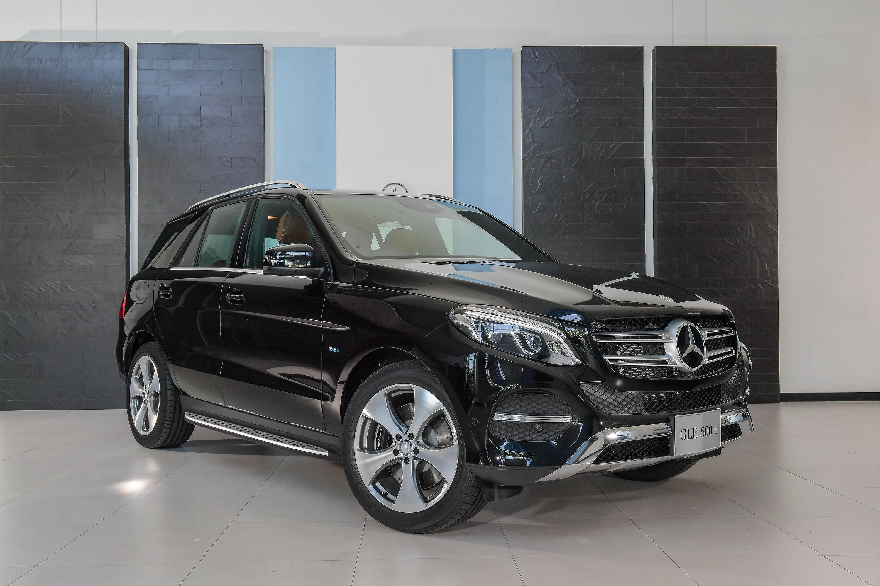 Мерседес Бенц GLE 500e. Mercedes-Benz GLE GLE 350 E 4matic. Mercedes-Benz GLE 500e 4matic 2016 года. Mercedes Benz e500 4 matic.