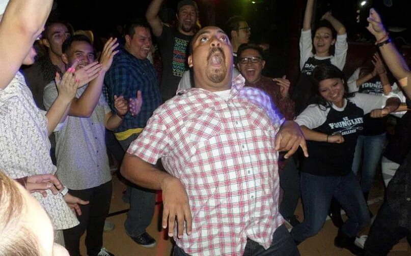 Party hard мем. Мемы вечеринка на работе. Ит вечеринка мем. Пати мемы. Вечеринка мемом.