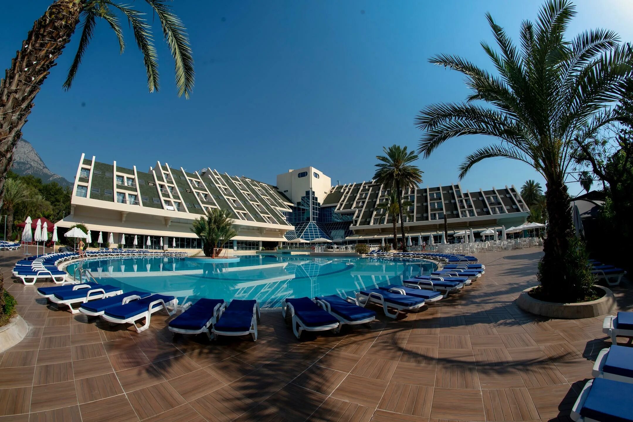 Квин парк отель гейнюк 5 кемер. Турция квинс парк гейнюк 5. Отель queens park resort goynuk. Кемер квинс парк гейнюк отель. Турция,гёйнюк,queen`s park goynuk.