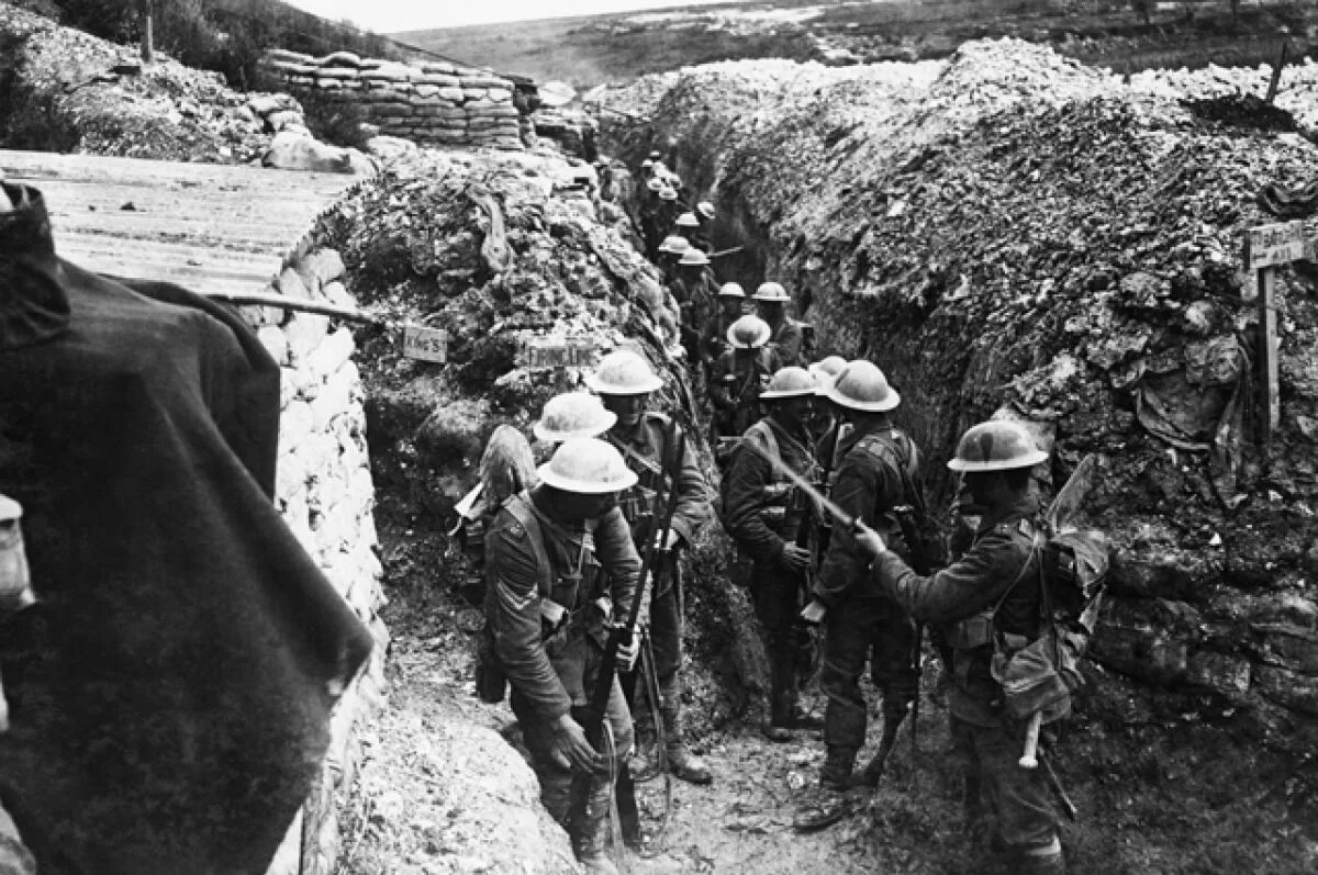 Как жили в первую мировую войну. Битва на Сомме 1916 окопы. Британские солдаты в окопах 1 мировой.