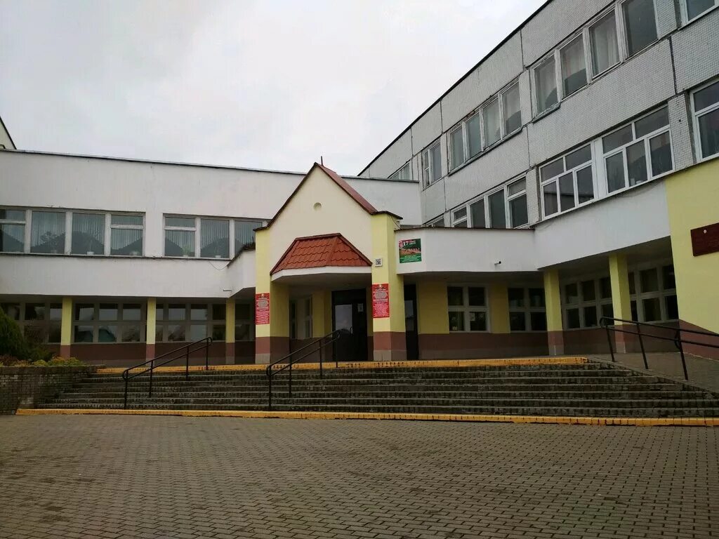 35 школа тамбов сенько. Средняя школа 40 минск. Сш 35. Киев школа 35. Школа 35 тамбов нагорная.