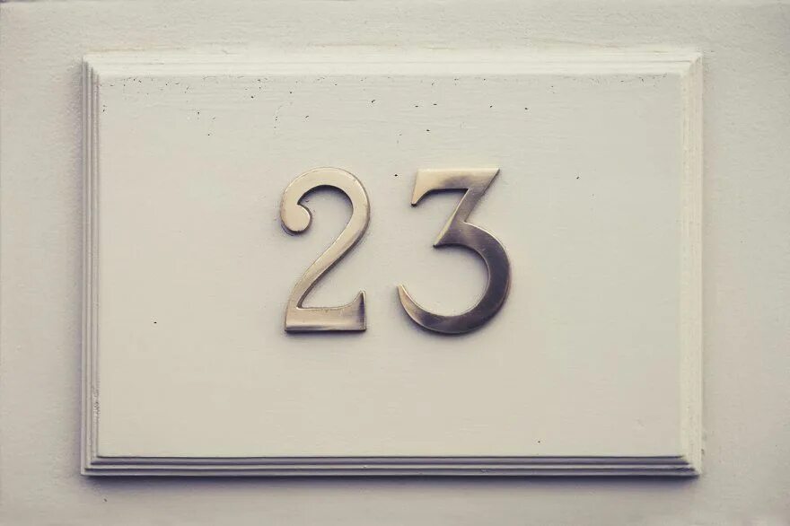 21 сток. Номер на дверь 23. Цифры 23 на дверь квартиры. Дверь номер 21. Номер на дверь 3d модель.