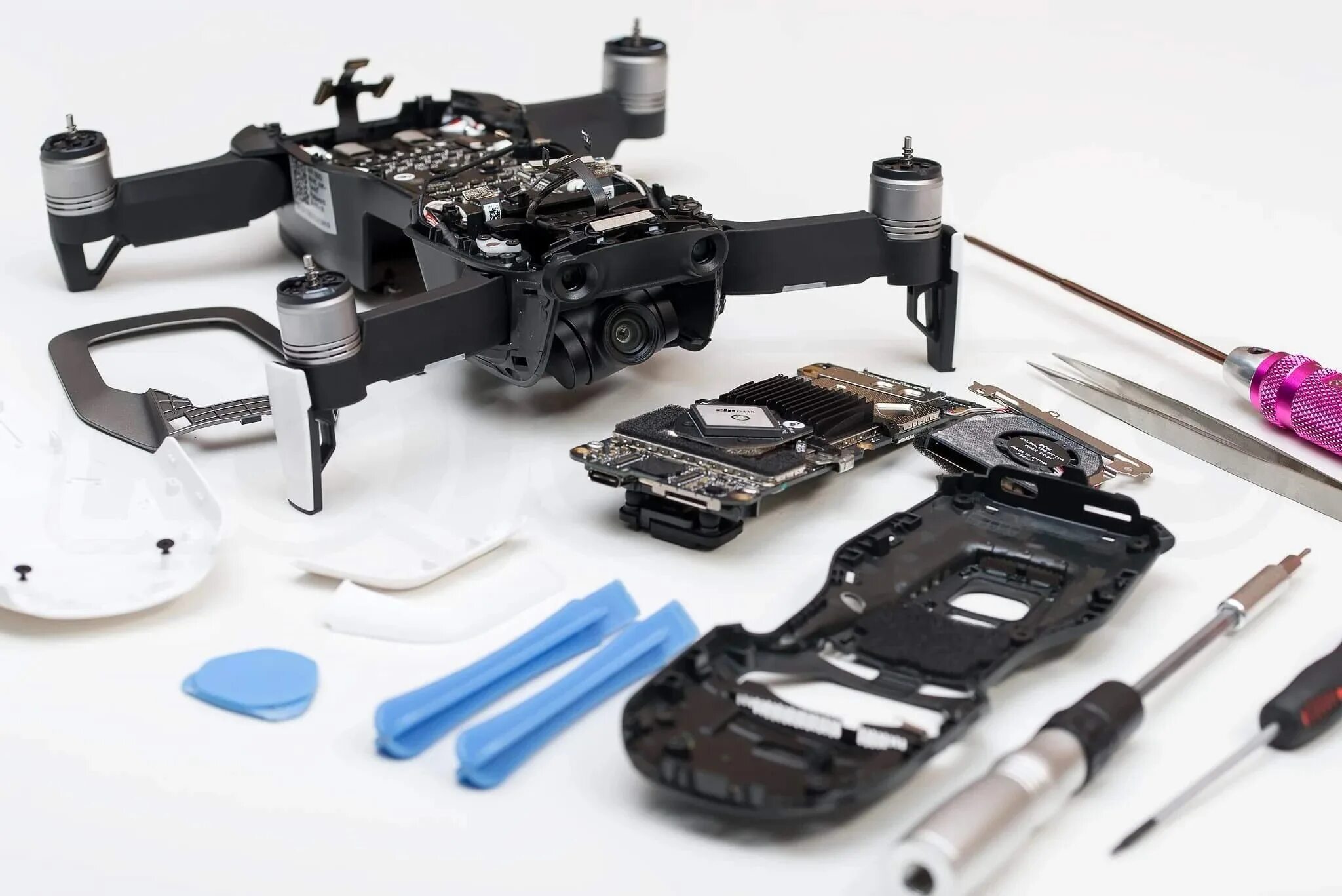 Disassembly drones. Mavic 3 teardown. mavic 2 в разборе. dji rc disassembly. +дрон на teardown.