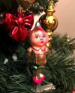 Песня новогодние игрушки свечи и хлопушки веселая