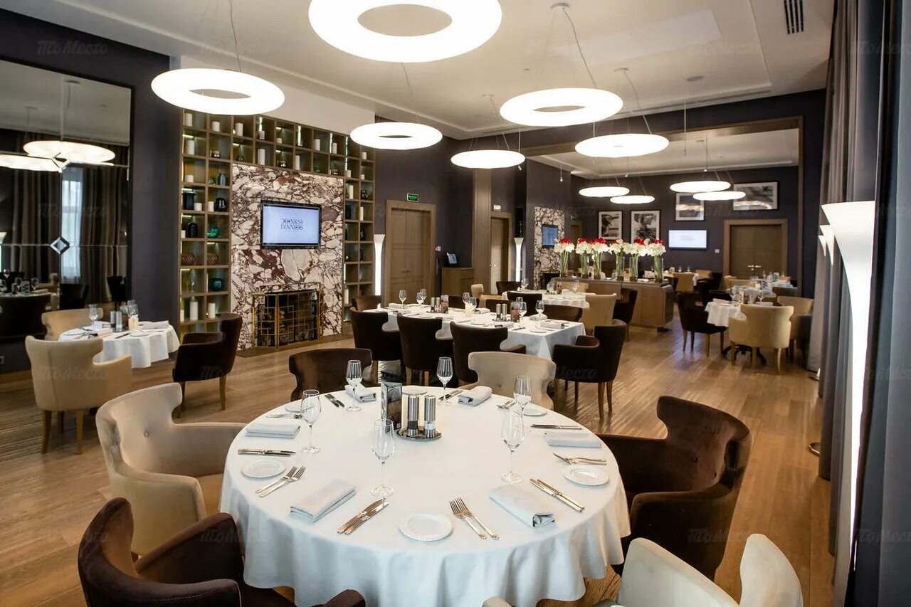 Кафе dinner. Дринкс энд динерс ресторан пятницкой. Ресторан drinks@dinners на пятницкой. Ресторан дринкс динерс ивлева. Drinks dinners.