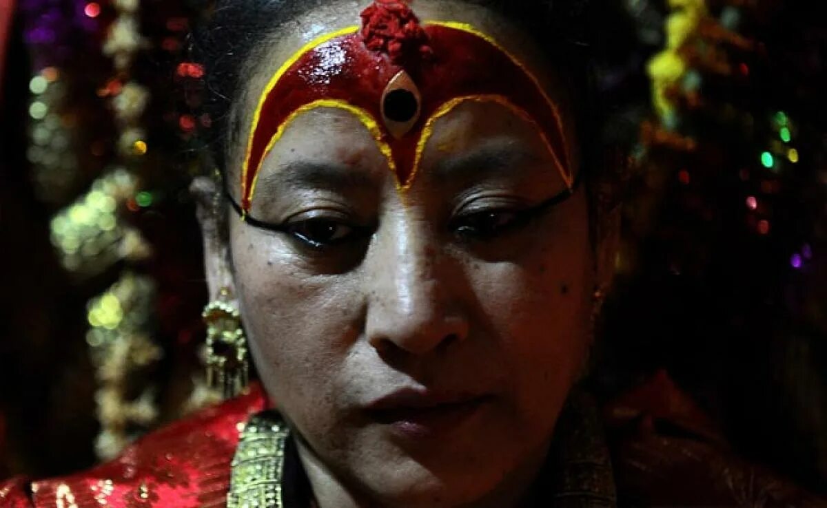 Принцесса непала. Кумари богиня Непала. Матина Шакья Кумари. Шива Кумари.
