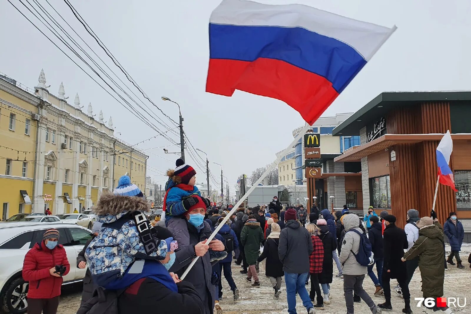 митинг коммунистов. красноармейский митинг 2 февраля. манежная площадь москва митинг 1990. незаконные митинги. митинга два.