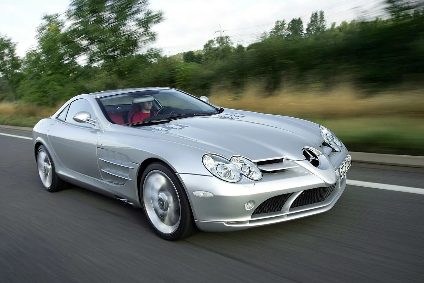 Mercedes maclaren. Mercedes-Benz SLR MCLAREN 2004. Мерседес Макларен 2003. Мерседес Макларен СЛР 2022. Mercedes-Benz SLR MCLAREN 2003.