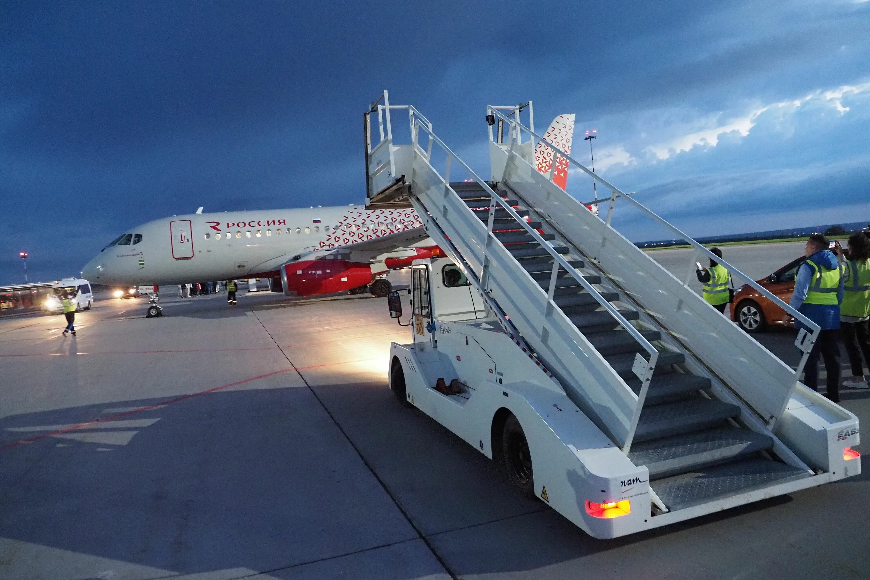 Чамзинка саранск расписание. Саранск гарт расстояние. Расписание автобусов зубова поляна саранск. Дюсш чамзинка. Аэропорт саранск расписание.