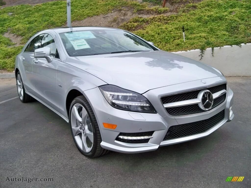 Серебристый иридий металлик мерседес. Mercedes e63 серый матовый. Мерседес серый графит. Mercedes-benz c-class (w205). Mercedes benz cls c218 серый.