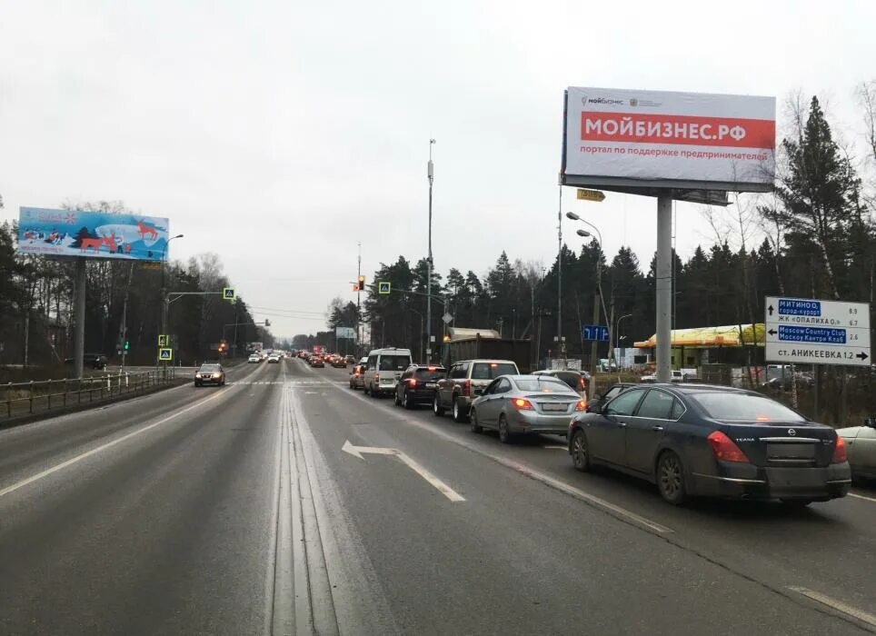 Волоколамское ш 30. Волоколамское шоссе 3 Москва. Реклама на щитах Новорижское шоссе. Волоколамское шоссе 76.