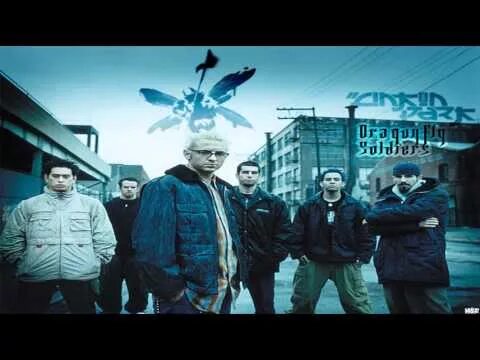 Линкин парк фото 2013. Linkin park. Линкин парк. Qwerty logo. Группа linkin park 2000.