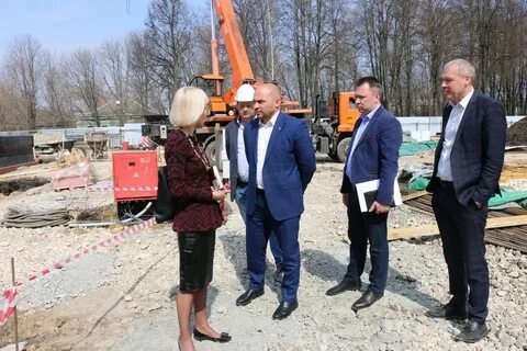 Строят в новомосковске