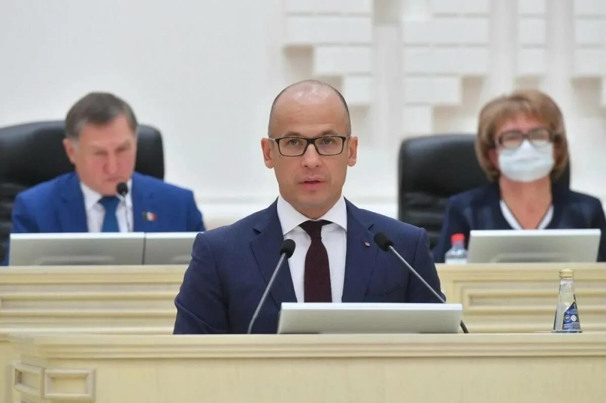 Выступление бречалова. Госсовет удмуртии александр. очки бречалова удмуртия. бречалов сюмси. бречалов выступил на сессии госсовета 2025 фото.