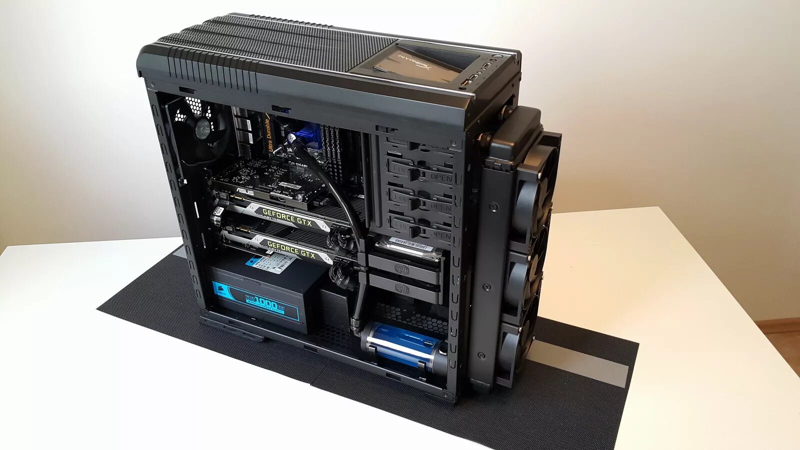 Как снять переднюю панель корпуса компьютера. Корпус для пк corsair 9000. передняя панель для корпуса пк. моддинг передней панели корпуса. корпус пк со стальной передней панелью.
